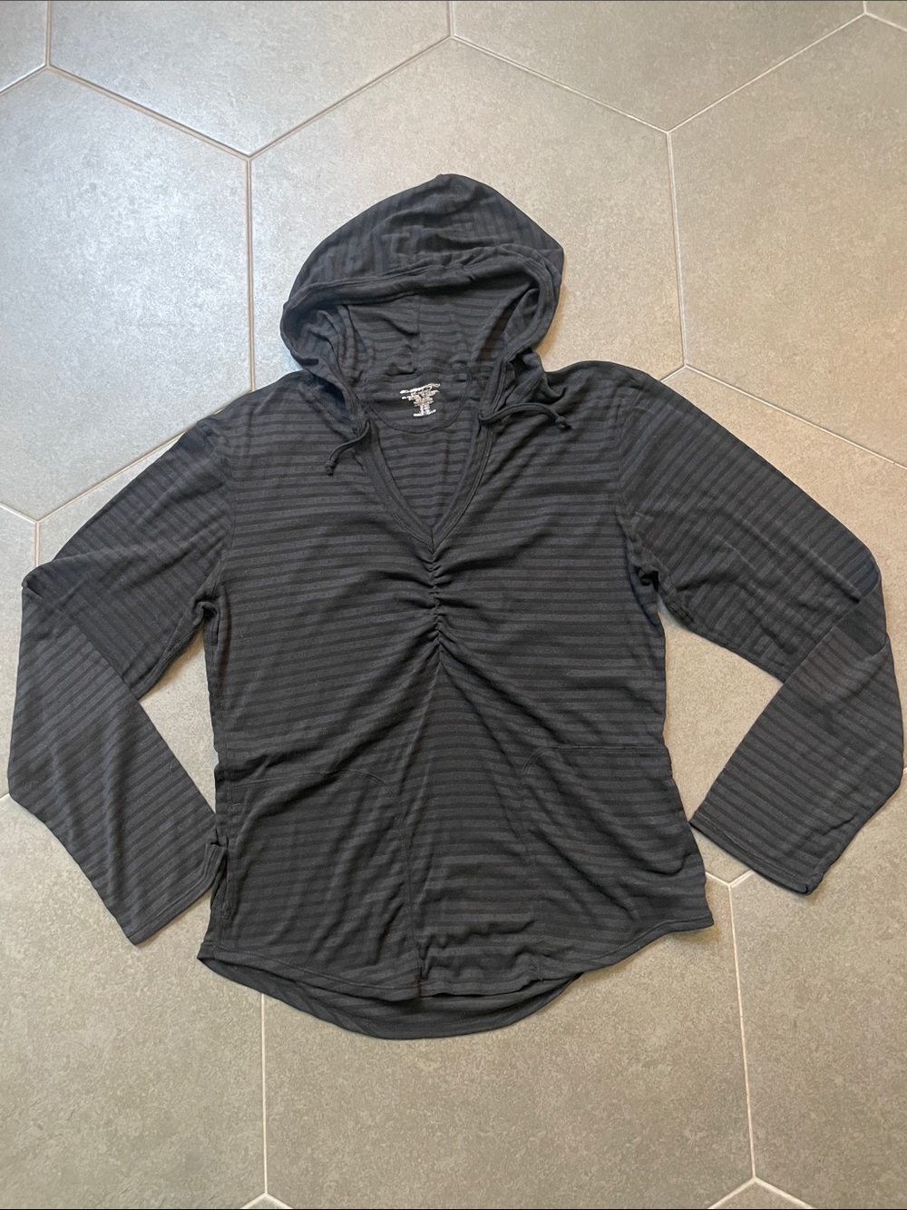 ExOfficio Women’s Black Hooded Long-Sleeve Ruched Top XL